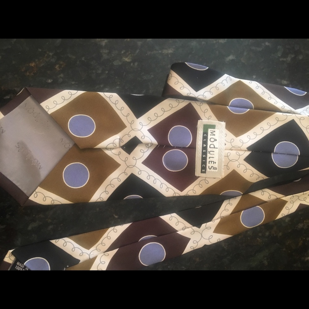 Modules tie - Picture 3 of 3